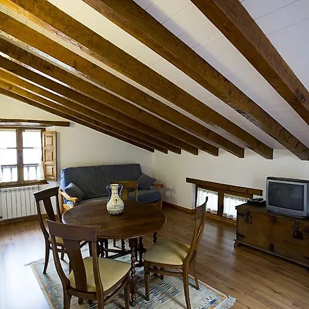 Tarrio Apartment *